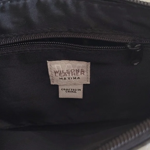 Wilson's Leather Maxima Black Leather Purse/Bag - Picture 9 of 12